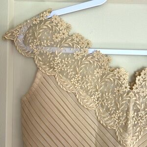 Stunning Vintage Symphony Beige Camisole with Floral Lace - size 34 - New w Tags